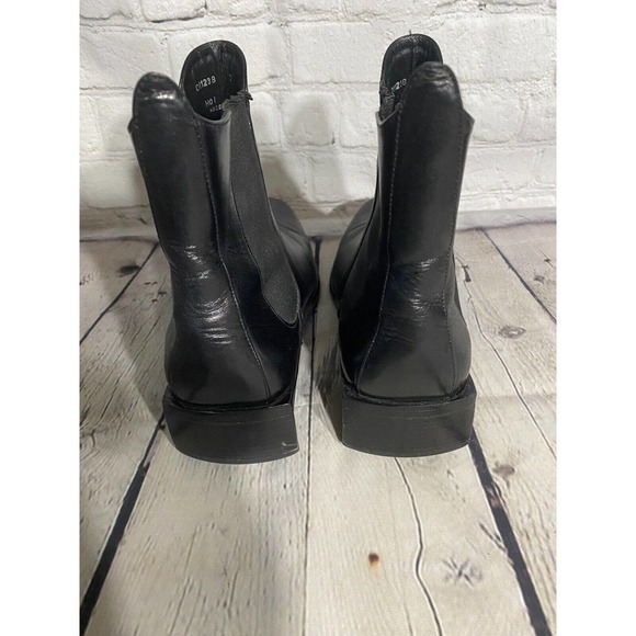 Women's COLE HAAN Black Leather Ankle Boots Size 7 B - Picture 5 of 5